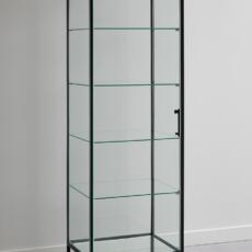 Vitrinekast van glas